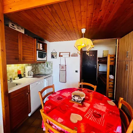Avec Balcon Plein Sud, 5 Couchages, Animaux Toleres, Casier A Skis - Fr-1-293-129 * Les Saisies
