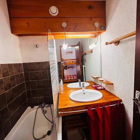 Avec Balcon Plein Sud, 5 Couchages, Animaux Toleres, Casier A Skis - Fr-1-293-129 Les Saisies