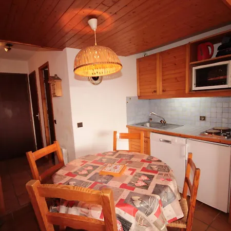 Avec Balcon Plein Sud, 5 Couchages, Animaux Toleres, Casier A Skis - Fr-1-293-129 *